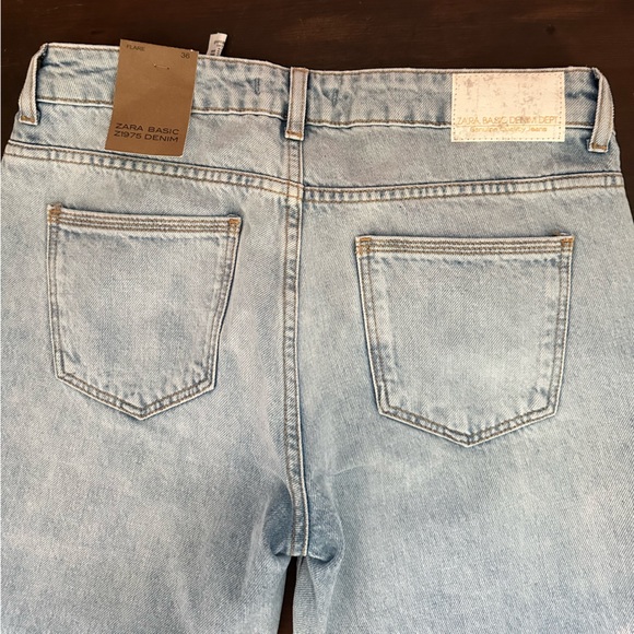 Zara Flare Jeans - Picture 4 of 4